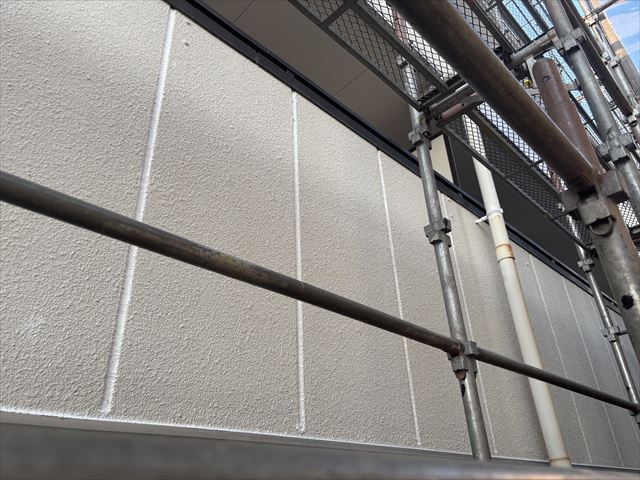 取手市RC3階建シーリング