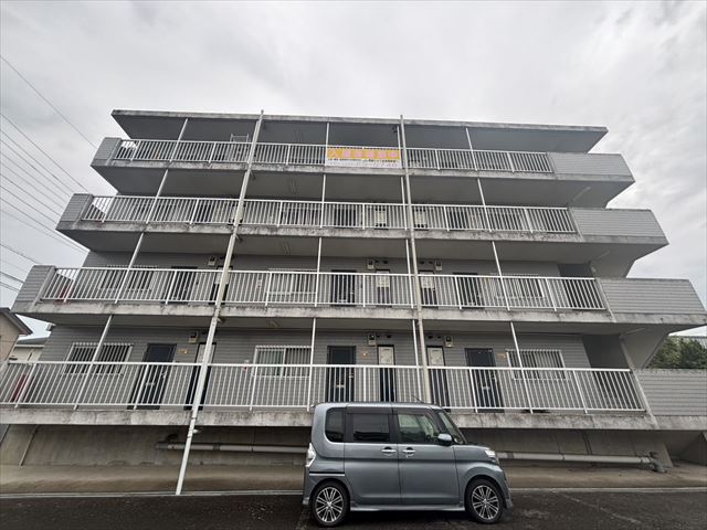 常総市・4階建てRC賃貸マンション外装工事の見積もりに行ってきました。