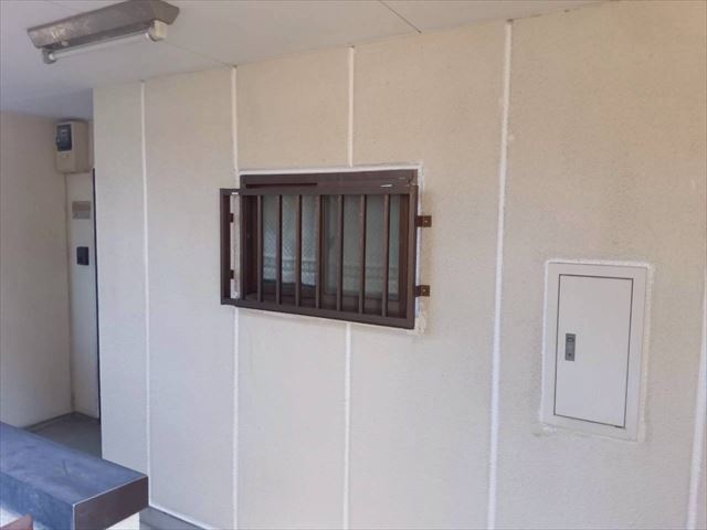 取手市RC3階建シーリング