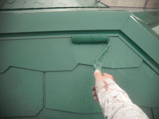 屋根の上塗り2回目