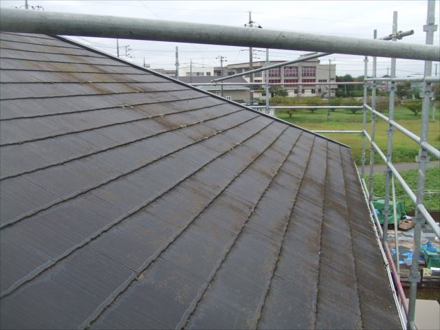 屋根、高圧洗浄前