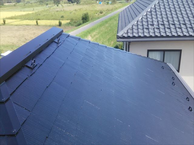 屋根仕上げ塗装完了