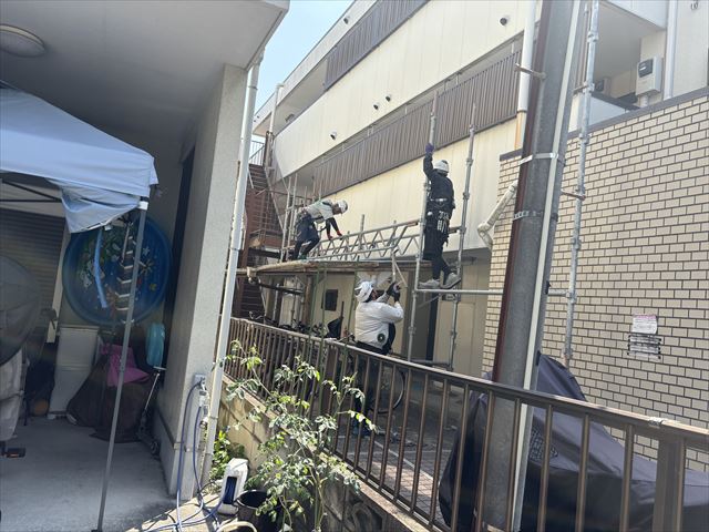 取手アパート外壁塗装足場