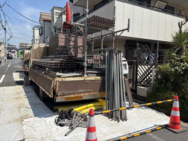 取手アパート外壁塗装足場