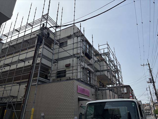 取手アパート外壁塗装足場