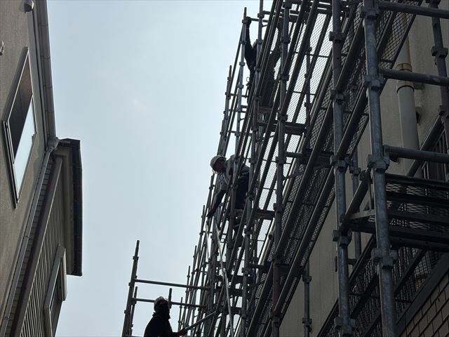 取手アパート外壁塗装足場