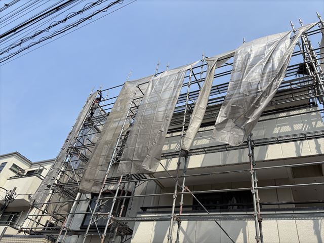 取手アパート外壁塗装足場