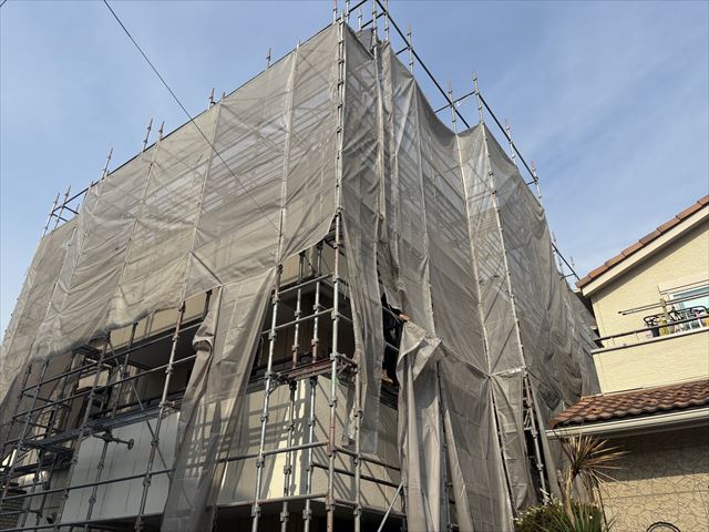 取手アパート外壁塗装足場