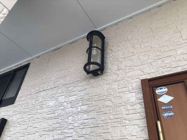 つくば市　玄関照明器具塗装
