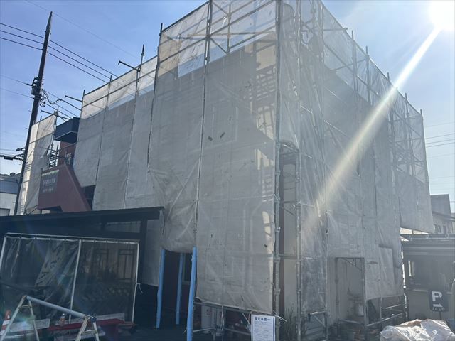 足場　メッシュシート